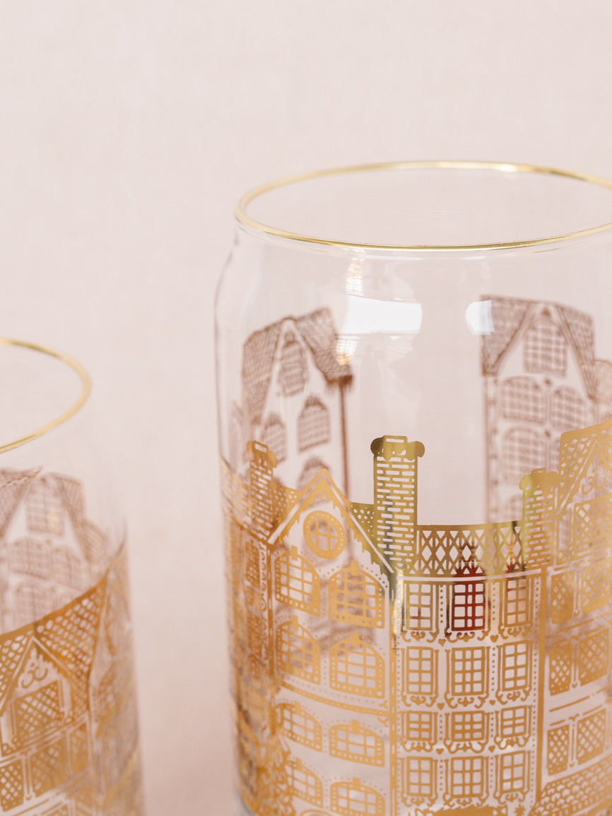 Golden Winter Village 16 Oz Soda Can Glass