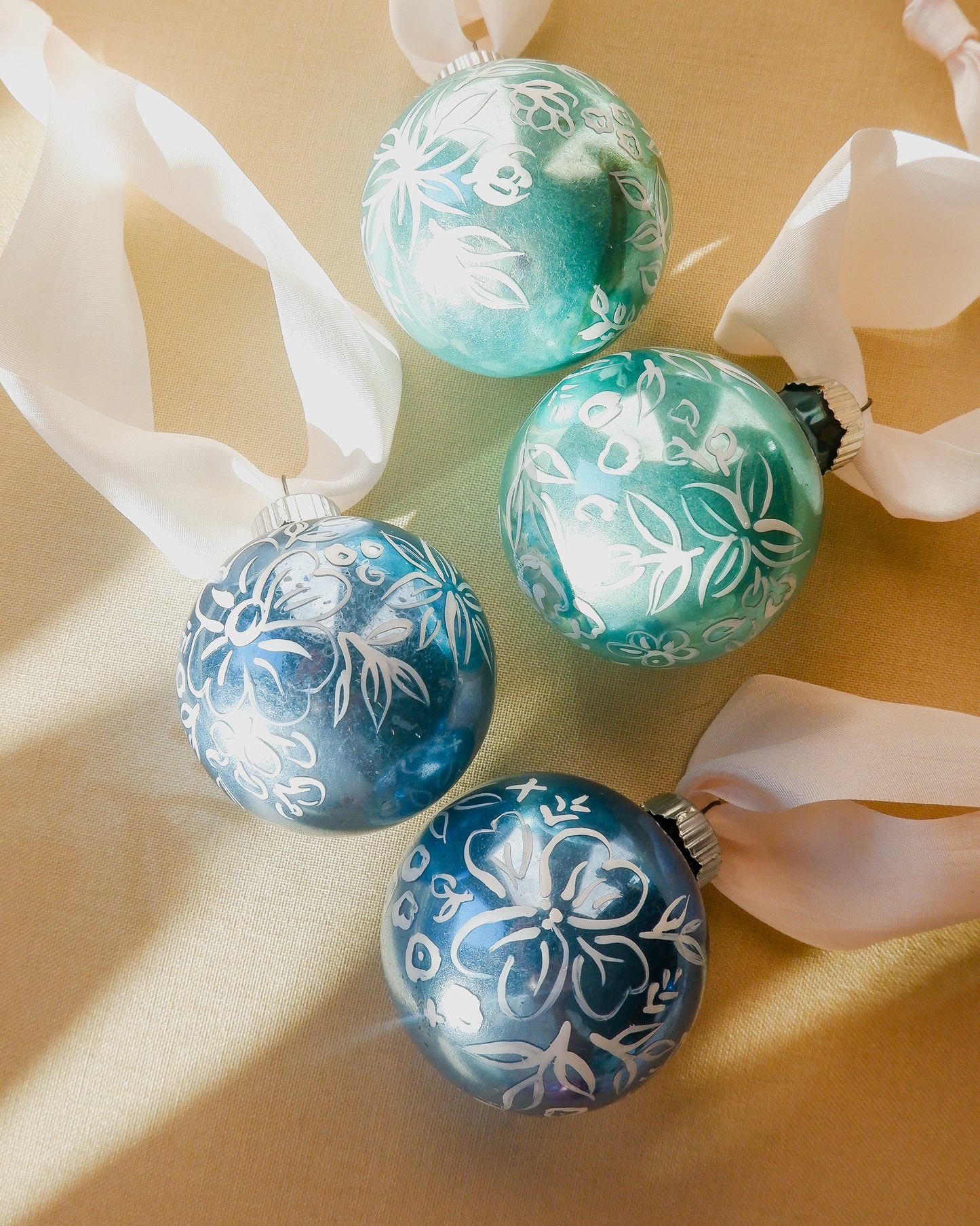 Blue Floral Round Ornament