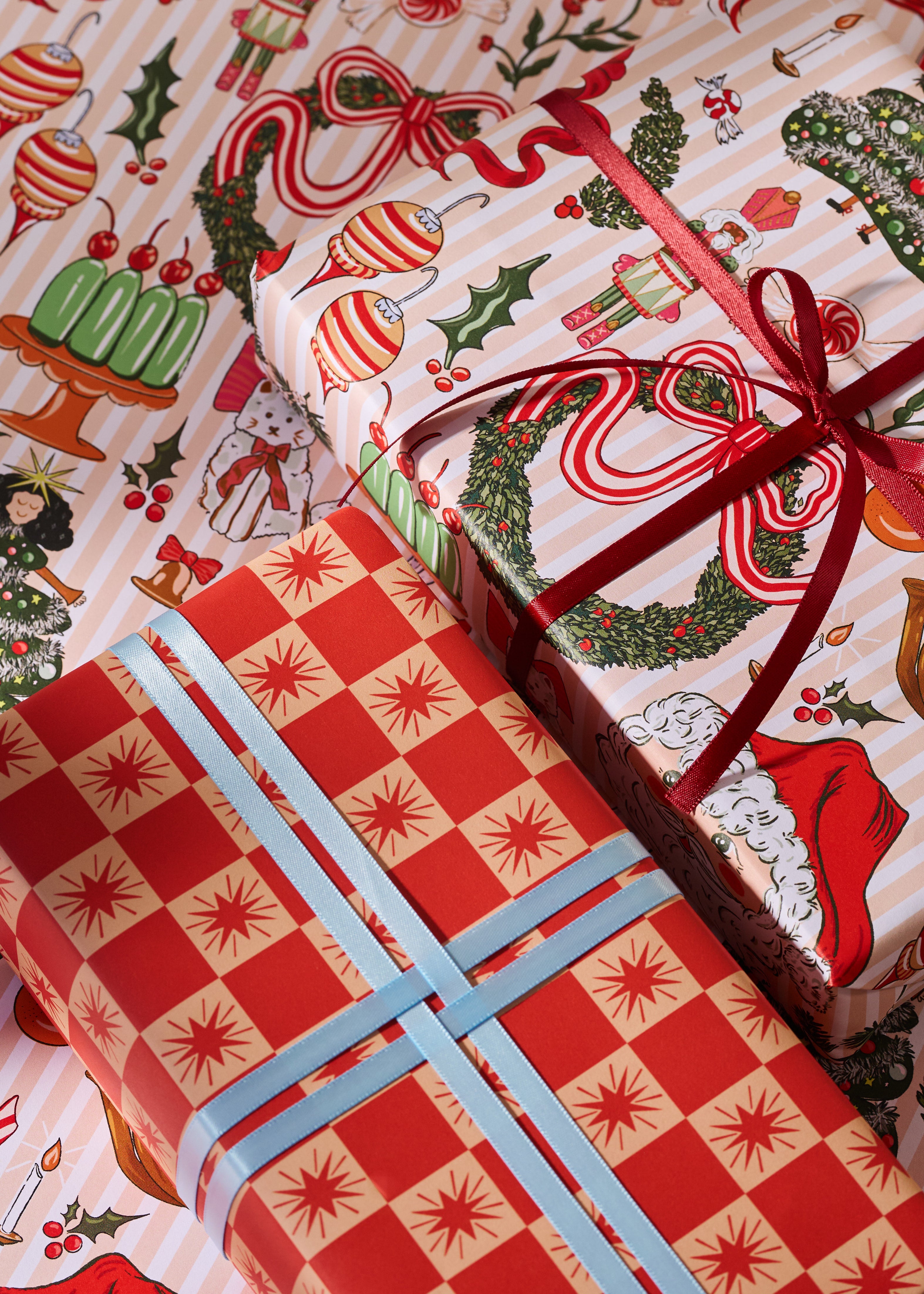 Nostalgic Christmas and Red Star Checked Double Sided Gift Wrap | Set of 3 Sheets