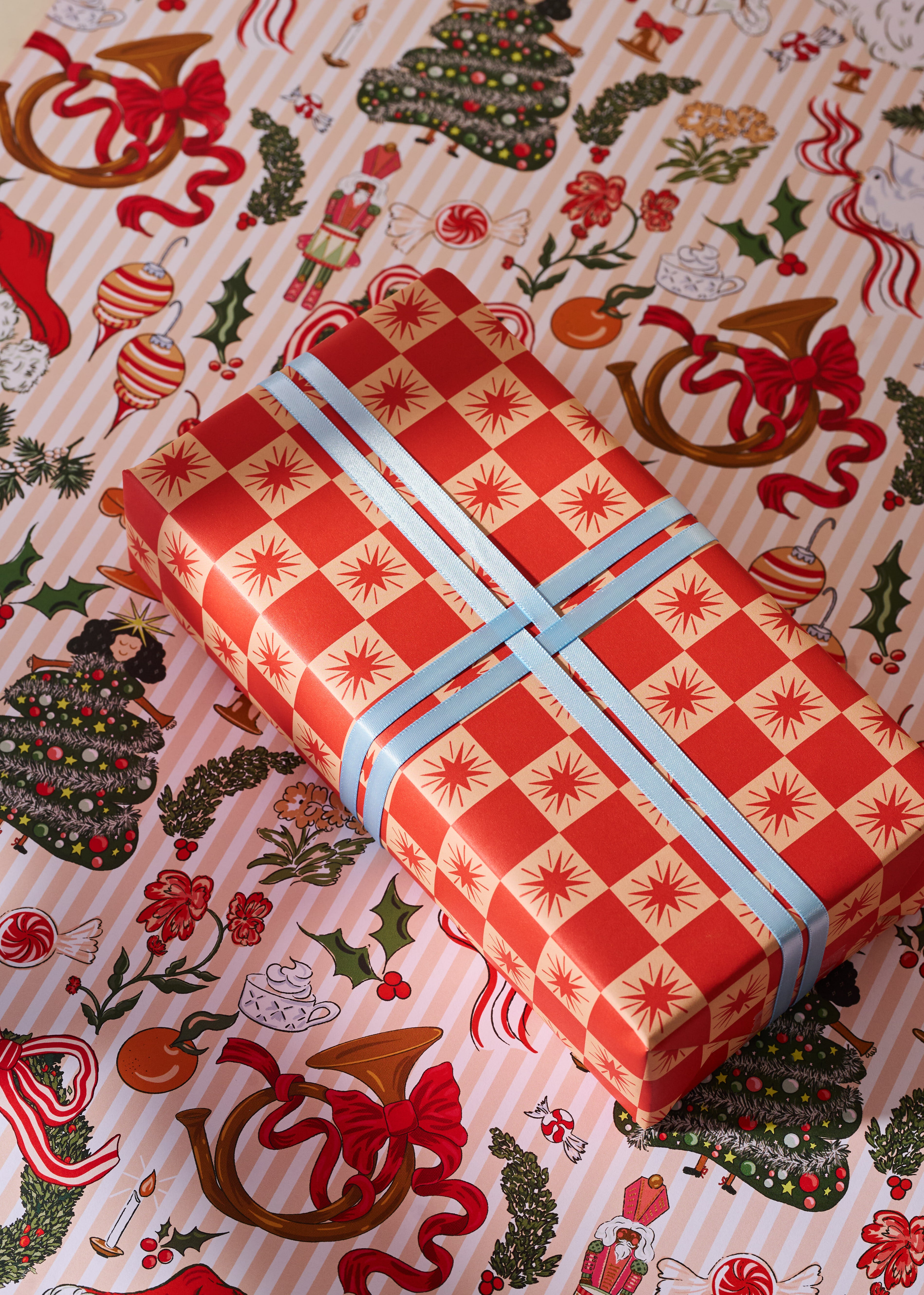 Nostalgic Christmas and Red Star Checked Double Sided Gift Wrap | Set of 3 Sheets