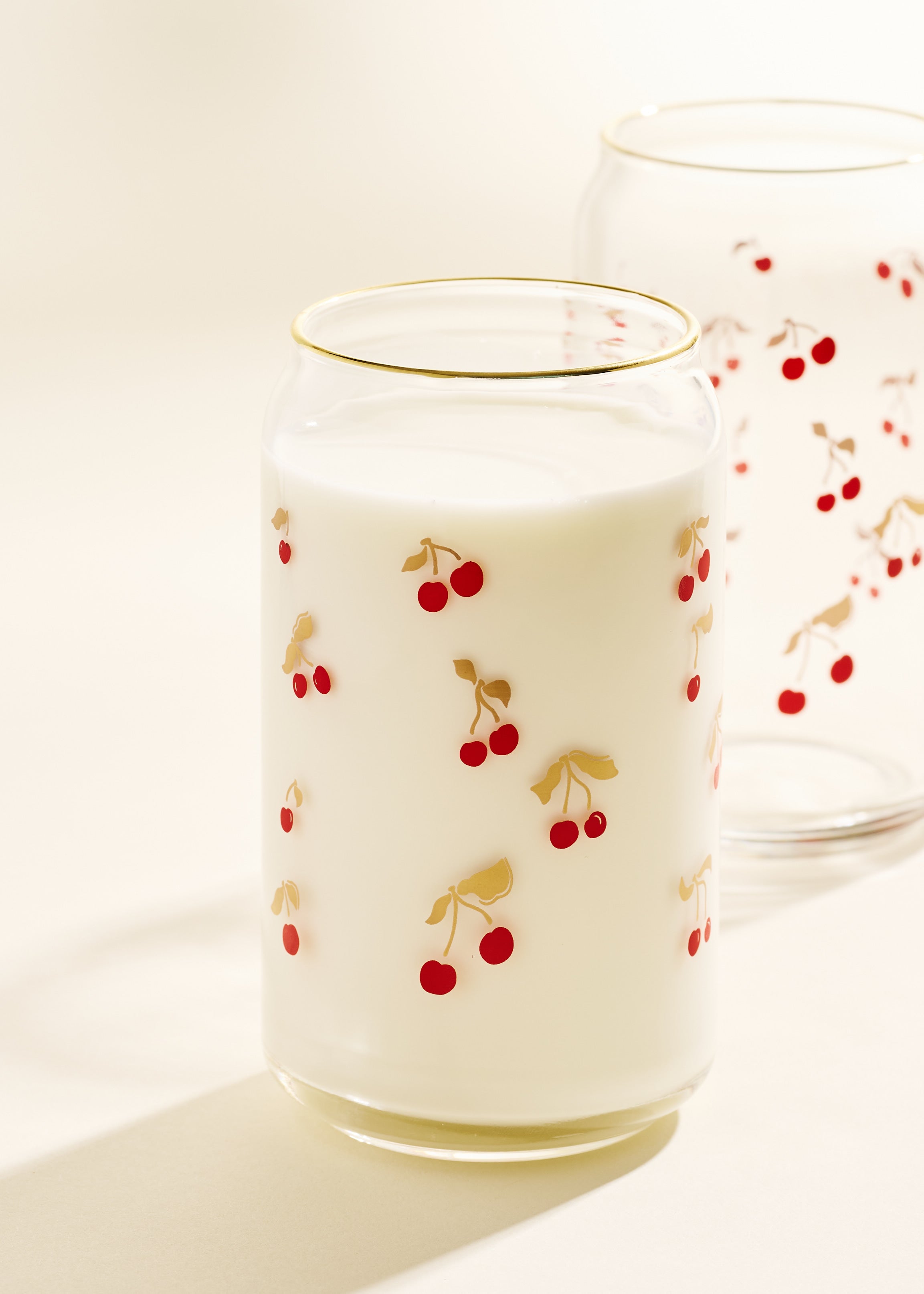 Gold Cherry Scatter 16 oz Gold Rimmed Soda Can Glass
