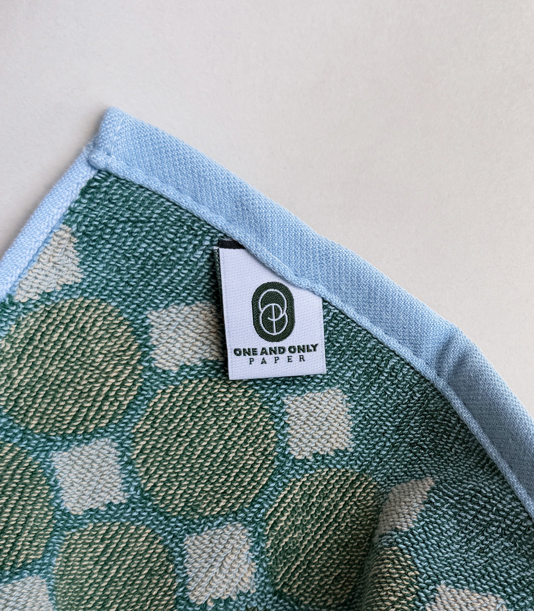 SECONDS Tagless Terry Towel